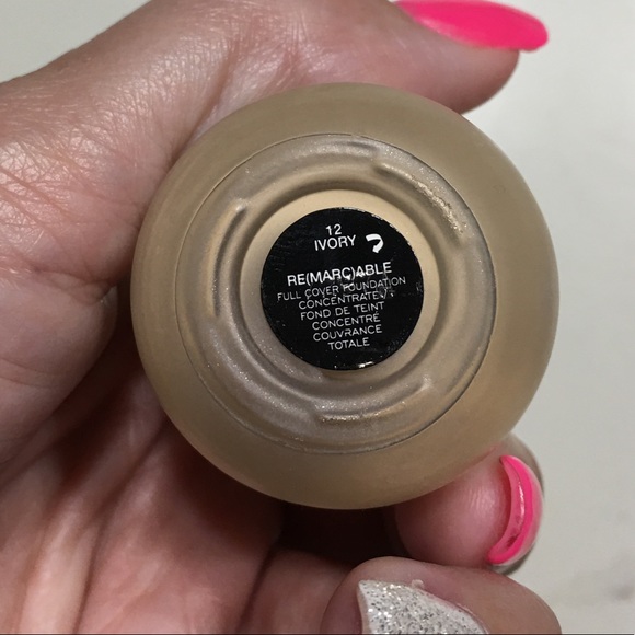 Marc Jacobs Foundation Full Coverage - Picture 2 of 4